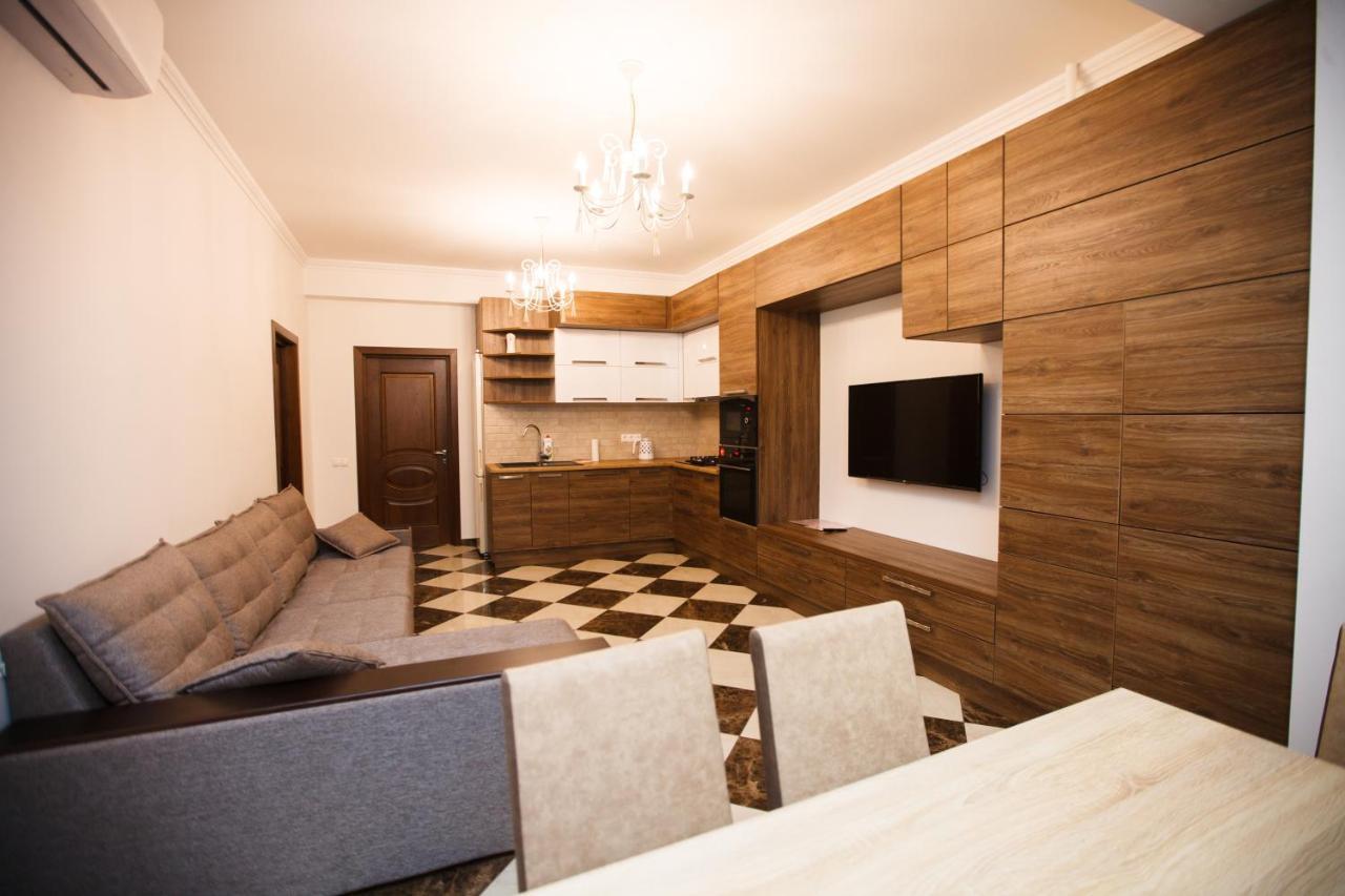 Main Street Sky House Apartments Kiszyniów Zewnętrze zdjęcie